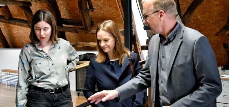 Neue Werke von Alfred Heth für das SCHABBELL – Fielmann-Spende ermöglicht Ankauf