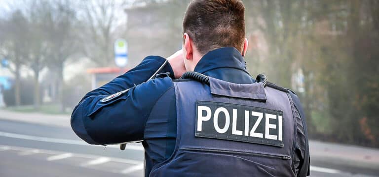 April-Auftakt in MV: Polizei hat besonders Raser im Blick und schützt Radfahrer