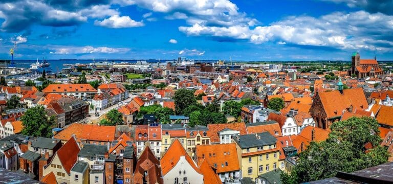 Freundlicher Wochenstart mit Kultur, Sport und Strandwetter – Vielfältiges Sommerprogramm