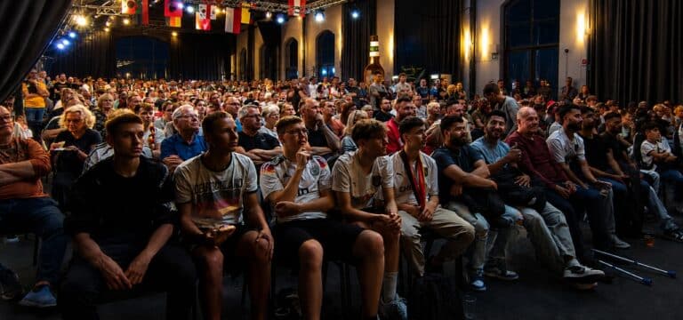 Public Viewing zur Fußball‑WM: Markt‑ und Eventhalle wird zur Fanzone – Auftaktspiel der deutschen Mannschaft