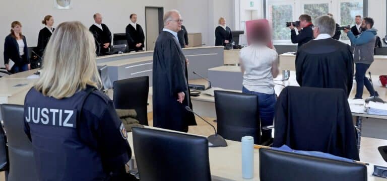 Zeuge: Angeklagte war schon einen Tag vor Fund am Tümpel