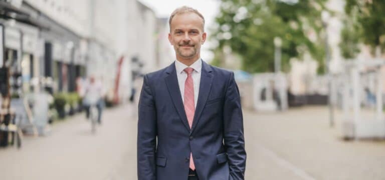 Bürgerbeauftragter Silvio Witt bietet Sprechtag in Wismar an – Gespräche am 30. Juni im Zeughaus