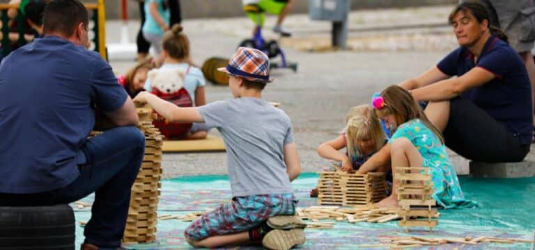 KinderUni Wismar lädt zu magischer Vorlesung über Kartentricks ein