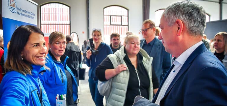 Karriere-Chancen im Minutentakt: Arbeitgeber-Speed-Dating am Freitag in Wismar