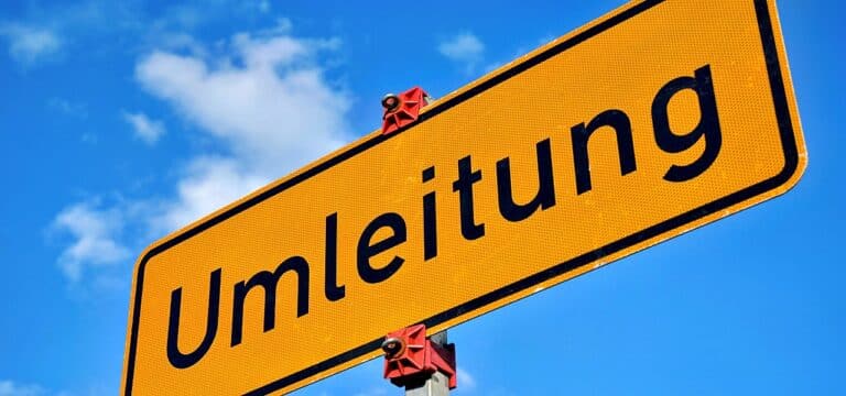 Letzter Bauabschnitt der Ortsdurchfahrt gestartet: Vollsperrung in Dorf Mecklenburg