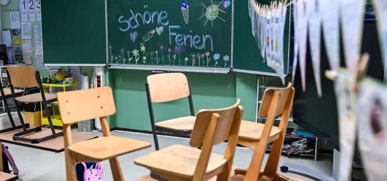 Zeugnisse für rund 200.000 Schüler – Abiturschnitt bei 2,3