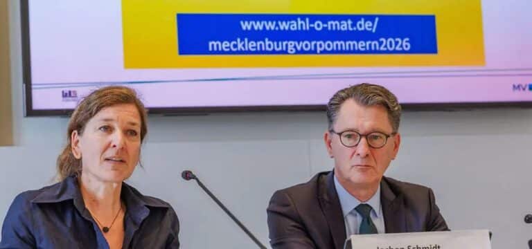 Wahl‑O‑Mat‑Mobil macht Station in Wismar: Politische Orientierungshilfe vor der Landtagswahl