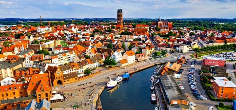 Kultur, Geschichte und Ausstellungen zum Monatsbeginn in Wismar und Nordwestmecklenburg