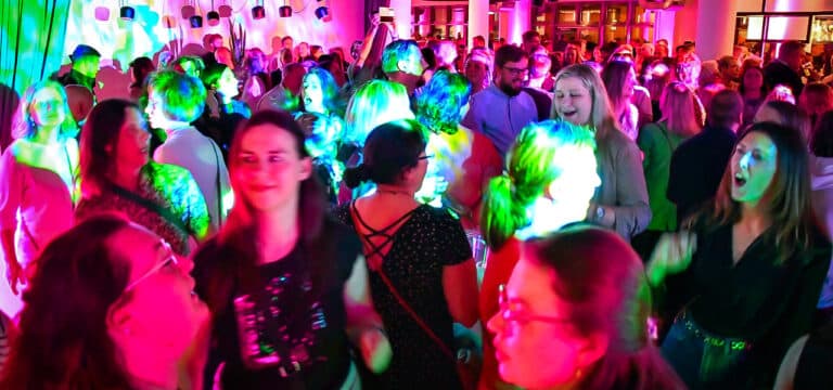 Park Inn Wismar plant Afterwork‑Party mit Tombola für den guten Zweck