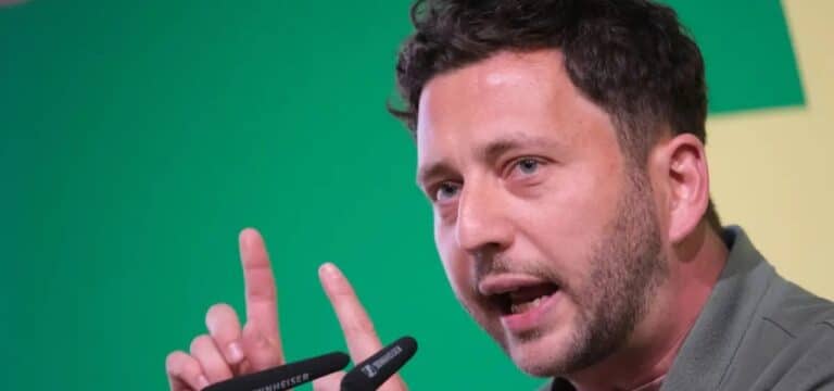 Banaszak wirft Schwesig unverantwortlichen Wahlkampf vor