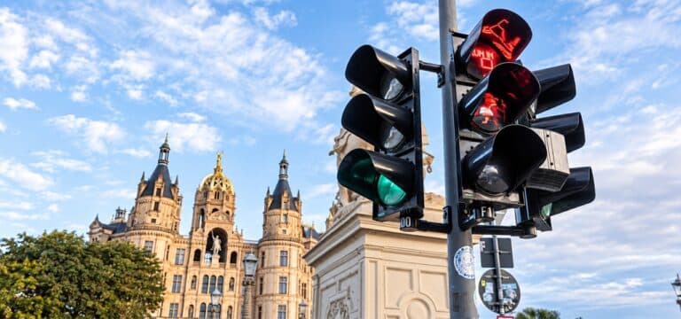 AfD gewinnt Landtagswahl in Mecklenburg‑Vorpommern – SPD stabilisiert sich, CDU scheitert