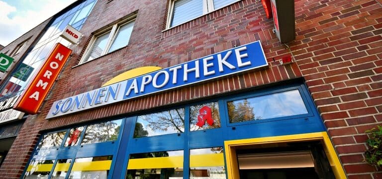Große Erleichterung in der Wismarer „Sonnen Apotheke“: Umbau steht kurz vor dem Abschluss