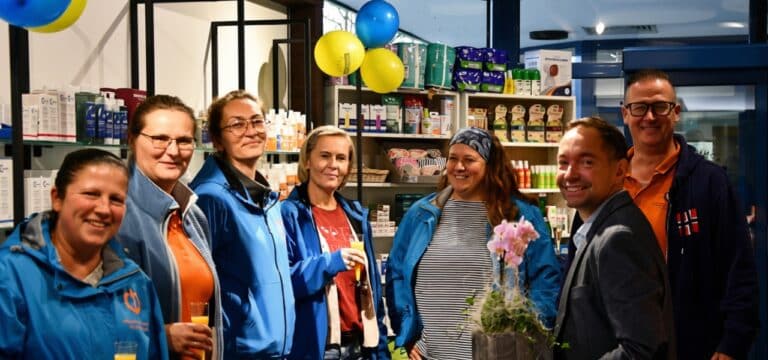 Neugier auf die neue Sonnen-Apotheke: Tag der offenen Tür gewährte seltene Einblicke
